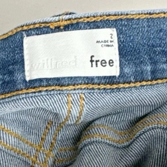 Aritzia Womens 2 Wilfred Free Cut Off Denim Skirt  Mini Raw Step Hem - Picture 6 of 11